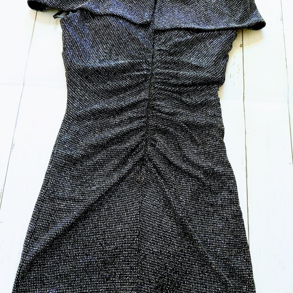 Xscape Evenings Women Metallic Sparkle Gown SIZE 4 Off The Shoulder Black - Picture 9 of 12